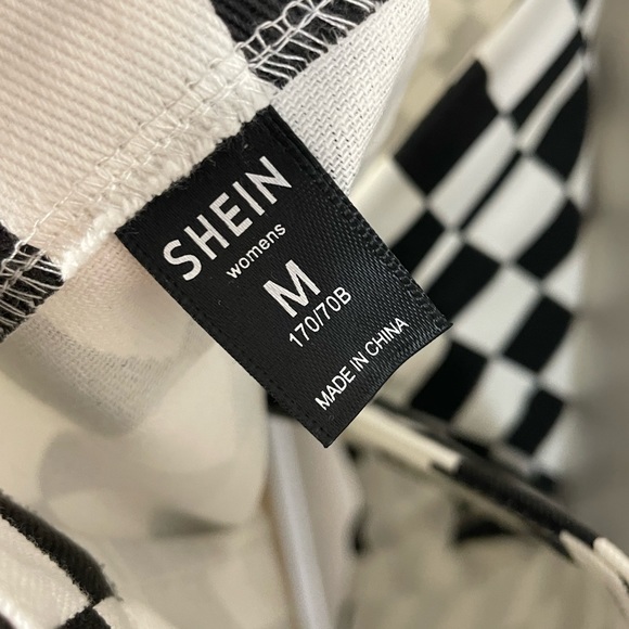 Brand new SHEIN checkered mini skirt - Picture 4 of 4
